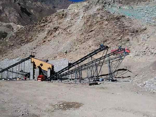 为方移动式破碎站铲斗