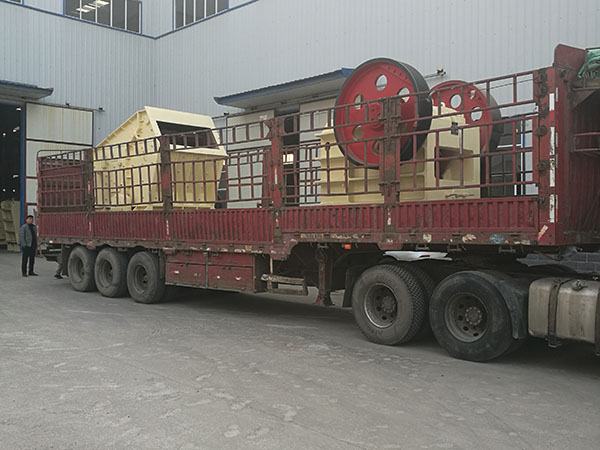 鄂式移动式破碎机售价