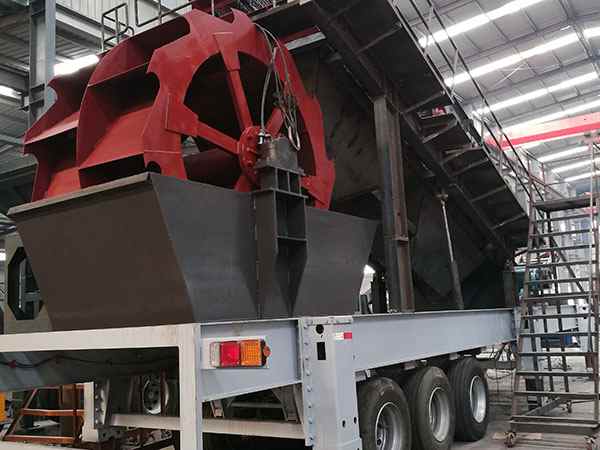 国产履带式移动式破碎站的厂家