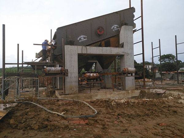 小型移动式破碎站规格