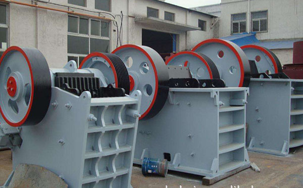 长石砂岩颚式破碎机