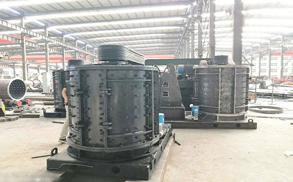 新型立轴式复合制砂机