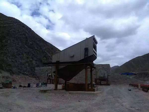 河北移动碎石机移动破碎机站报价