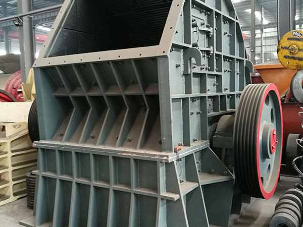 贵州小型重锤破碎机工作视频