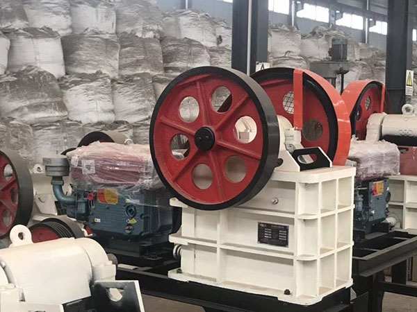 辽宁中型重锤破碎机设计案例